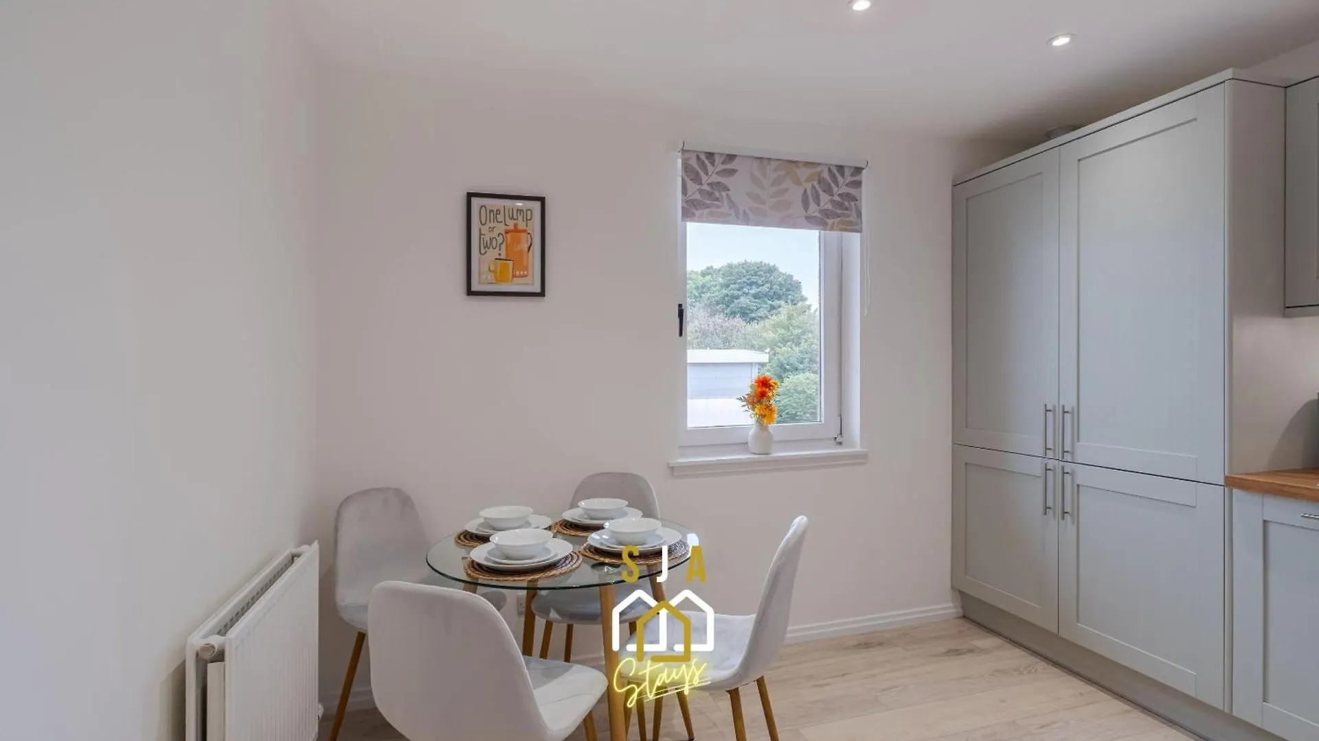 Merkland Stay - Sja Stays - Modern 2 Bed Apartment Aberdeen