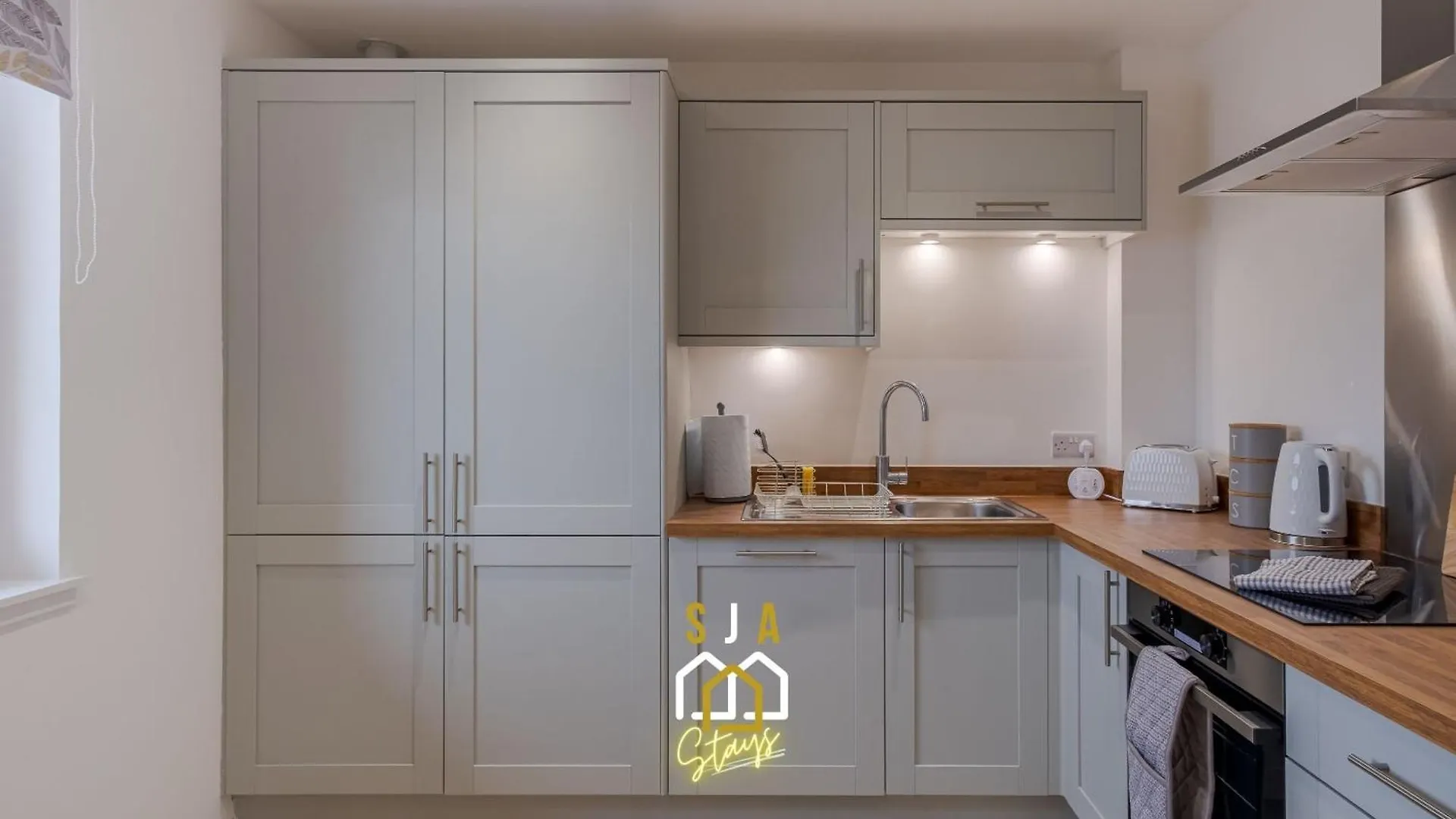 Merkland Stay - Sja Stays - Modern 2 Bed Apartment Aberdeen Storbritannien