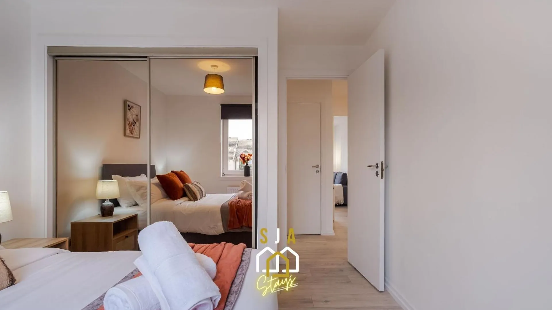Merkland Stay - Sja Stays - Modern 2 Bed Apartment Aberdeen